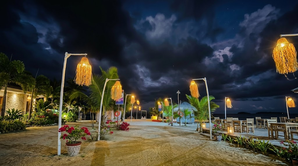 Paraiso de San Narciso — beachfront campsite